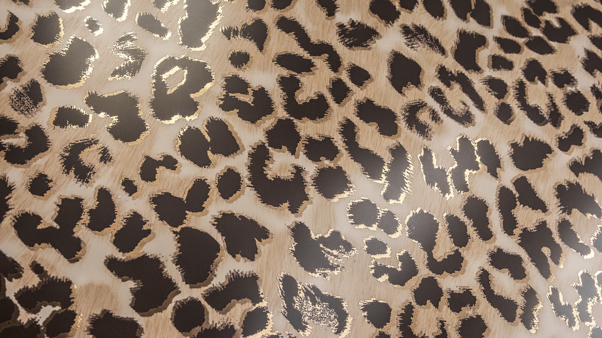 Gold Leopard Dett